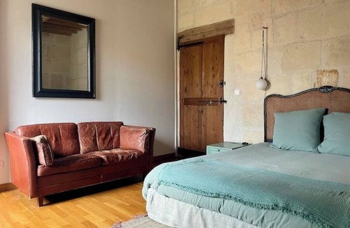 Arles City Centre Bed & Breakfast | 1890 shipbuilder’s home 2 mins from the river ⚓️ Le Patio d’Arles