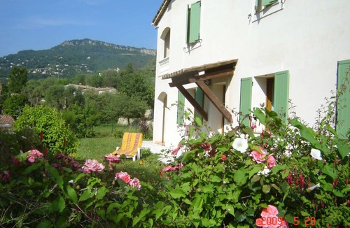 Le Bar-sur-Loup Apartment | 2 198/5 000 Cozy cottage with private garden and terrace – peaceful setting