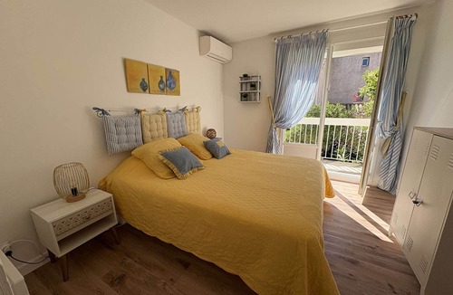 Saint-Pierre-la-Mer Apartment | 2-Bedroom Apt, 6 Pax, AC, Near Beach in Saint-Pierre-La-Mer