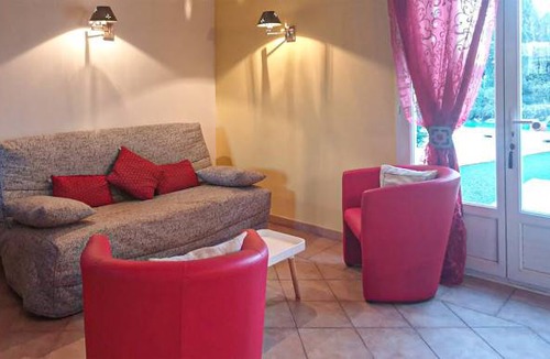 Cabannes House | 2 bedroom accommodation in Cabannes