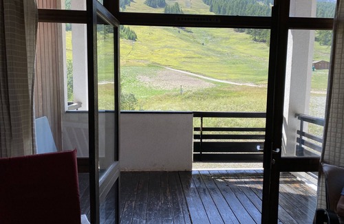 Enchastrayes Apartment | 2 Bedroom Apartment in Sauze 1700
