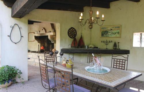 Bellegarde House | 2 Bedroom Beautiful Home In Bellegarde