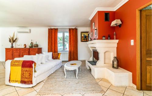 Paluds de Noves House | 2 Bedroom Gorgeous Home In Noves