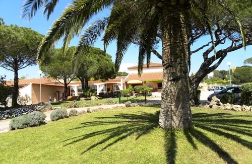 Frejus Villa | 2-Bedroom Vacation Rental for 4 People (Accessible)