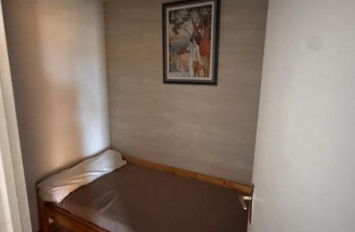 Cavalaire-sur-Mer Apartment | 2 pièces cabine avec vue mer dans résidence avec piscine
