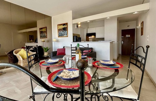 Villeneuve Loubet Beach Apartment | 2-Room Apartment with Air Conditioning, Sleeps 4, 100m from the Beach
