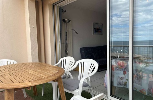 Banyuls-sur-Mer Apartment | 2-room apartment with parking and sea view 200m from the beach
