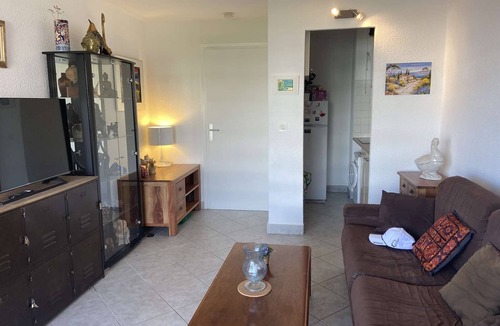 Frejus Plage Apartment | 2-room apartment with terrace near the beach