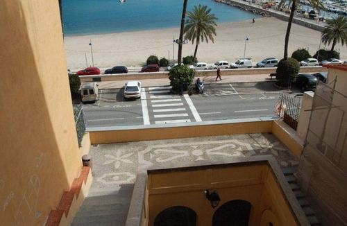 Old Town Apartment | 2-room loft sea view in old town, beaches nearby