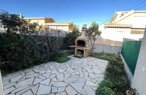 Valras-Plage Apartment | 2-Room Pavilion with Parking, Near Beach, 6 People