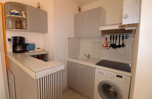 Le Grau-Du-Roi Apartment | 2-room, terrace, parking and direct beach access