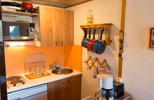Les Claux Apartment | 200m from resort center, 3rd floor, balcony, tv, 25m², Vars