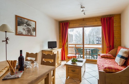 Chantemerle Apartment | 200m from resort center, fitness, swimming pool, terrace, balcony, tv, ski locker, 50-55m²