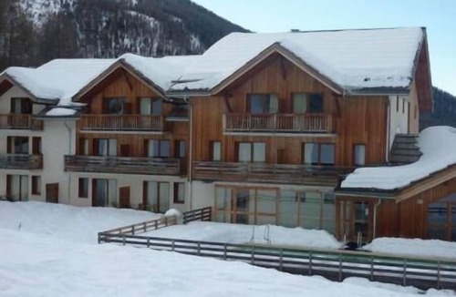 Les Orres Apartment | 200m from shops, 1st floor, view ski slopes, swimming pool, sauna, hammam, balcony, ski locker, 33m²