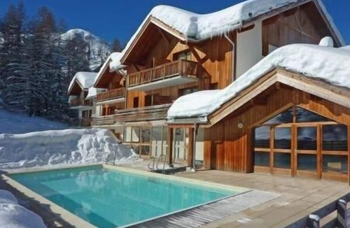 Les Orres Apartment | 200m from shops, 1st floor, view ski slopes, swimming pool, sauna, hammam, balcony, ski locker, 33m²