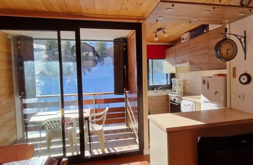 Le Sauze Apartment | 200m from shops, 4th floor, balcony, tv, 42m², Sauze - Super Sauze