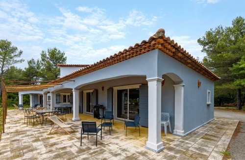 Signes House | 270 m² House ∙ 6 bedrooms ∙ 10 guests