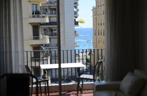 Nice City Centre Apartment | 29 Promenade des Anglais