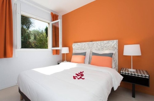 Mougins Hotel | 2BR Countryside Apartment | Cycle through Scenic Trails in Sophia Antipolis