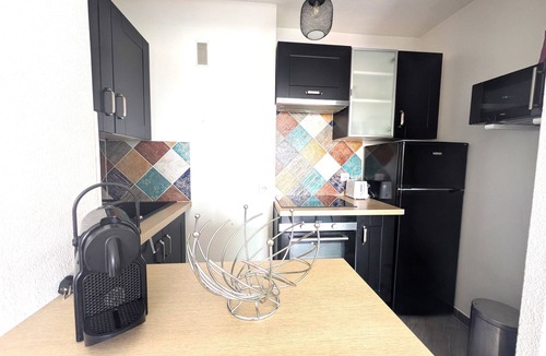 Palavas-les-Flots Apartment | 2BR Terrace SEA VIEW * WIFI * Pet Friendly *