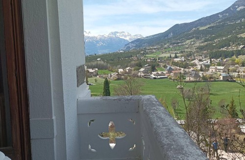 Jausiers Apartment | 2nd floor, swimming pool, hammam, terrace, balcony, parking, tv, 55m², Pra Loup