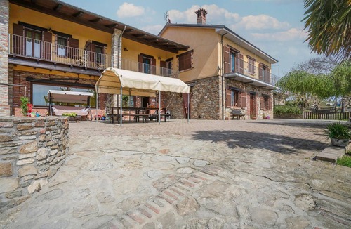 Marsaglia House | 3 bedroom cozy home in Marsaglia CN