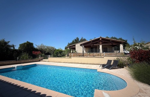 Serviers-et-Labaume House | 3-bedroom family house, swimming pool, garden and terrace near Uzès
