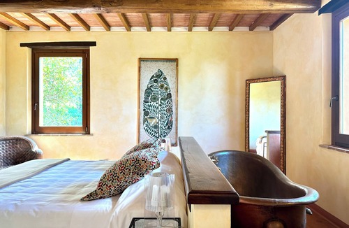 Paciano House | 3 bedrooms luxury home infinity salty pool, a Fontanaro Property