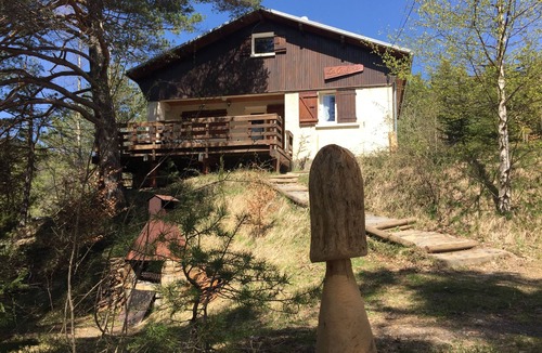 Montclar Ski Chalet | 3* Chalet 'La Carline' at 1250m altitude