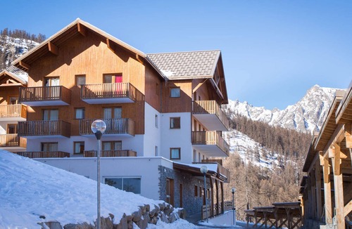 Puy-Saint-Vincent Apartment | 3-Room Apartment for 6 with Balcony in Puy-Saint-Vincent