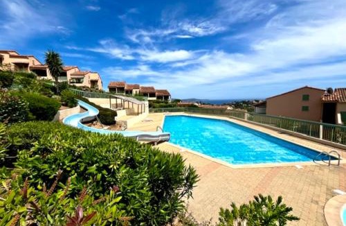 Cavalaire-sur-Mer Apartment | 3-star cottage with terrace