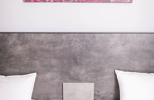 Gap Hotel | 3 Suites l Sophisticated Stay Near Gap and Serre-Ponçon Lake