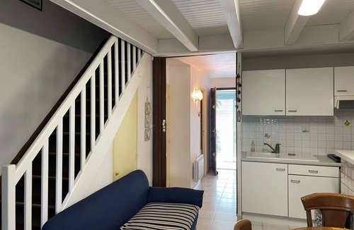 Saint-Pierre-la-Mer House | 4 Bedroom Villa, Sleeps 6, 800m from Beach, Parking, Verandas, Pets Allowed