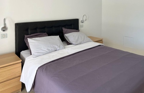 Saint-Maximin-la-Sainte-Baume House | 4 bedroom accommodation in St Maximin La Ste Baum