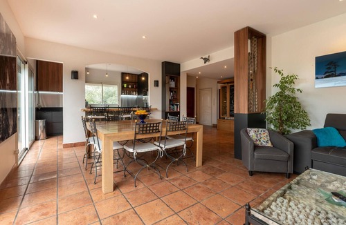Balaruc-les-Bains House | 4 bedroom accommodation in Balaruc-Les-Bains