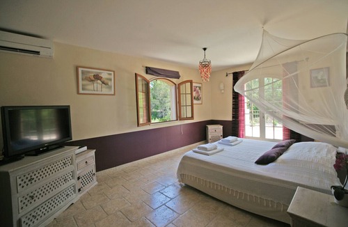 Cogolin Other | 4-bedroom farmhouse in tranquil Cogolin with air conditioning and private pool