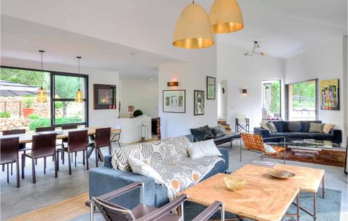 Sillans-la Cascade House | 4 Bedroom Lovely Home In Sillans La Cascade
