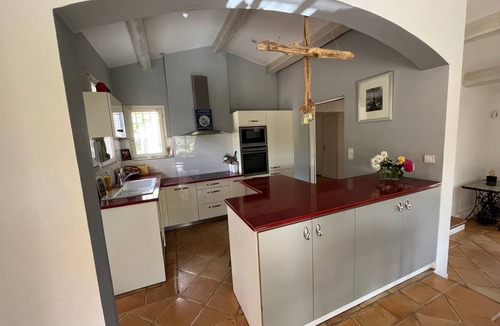 Lambesc Villa | 4 Bedroom Villa in Lambesc