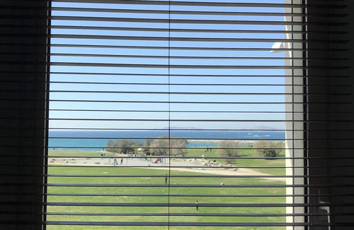 Bonneveine Apartment | 4 Rooms flat on the sea front, splendid view with sunset! Terrace.