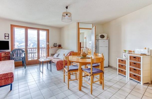 Embrun Apartment | 48 m² Apartment ∙ 2 bedrooms ∙ 5 guests