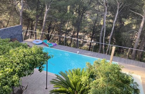 Roquefort-la-Bedoule Villa | 5 bedrooms and 3 bathrooms Luxurious villa 6km from Cassis