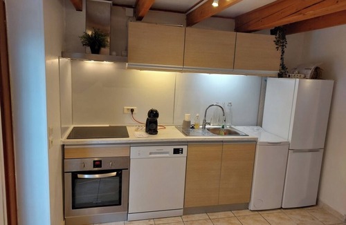 Carnoux-en-Provence House | 5 minutes from Cassis: House with a private terrace