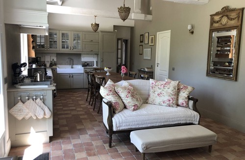 Molleges Villa | 5-star villa, air-conditioned, quiet, view of the Alpilles, heated pool