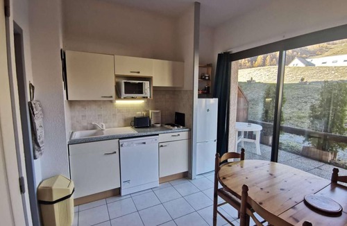 Reallon Apartment | 50m from resort center, terrace, ski locker, 30m², Réallon