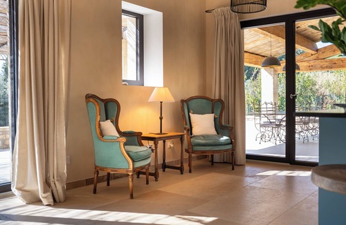 Maussane House | 6-bedroom house near town center