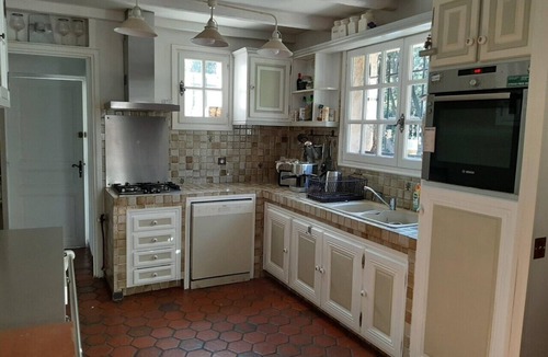 Roquefort-les-Pins House | 6-bedroom villa with a multi-sport field and a pool in Valbonne