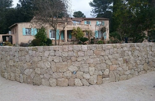 Roquefort-les-Pins House | 6-bedroom villa with a multi-sport field and a pool in Valbonne