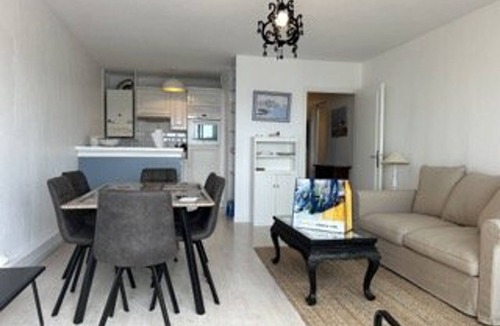Banyuls-sur-Mer Apartment | 6-sleeper apartment in Banyuls-sur-Mer, air conditioning, parking