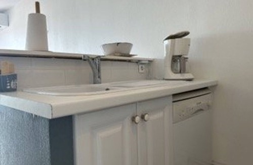 Banyuls-sur-Mer Apartment | 6-sleeper apartment in Banyuls-sur-Mer, air conditioning, parking