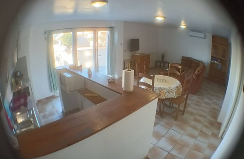 Villeneuve-les-Beziers Apartment | 65m² air-conditioned apartment with swimming pool in quiet residence